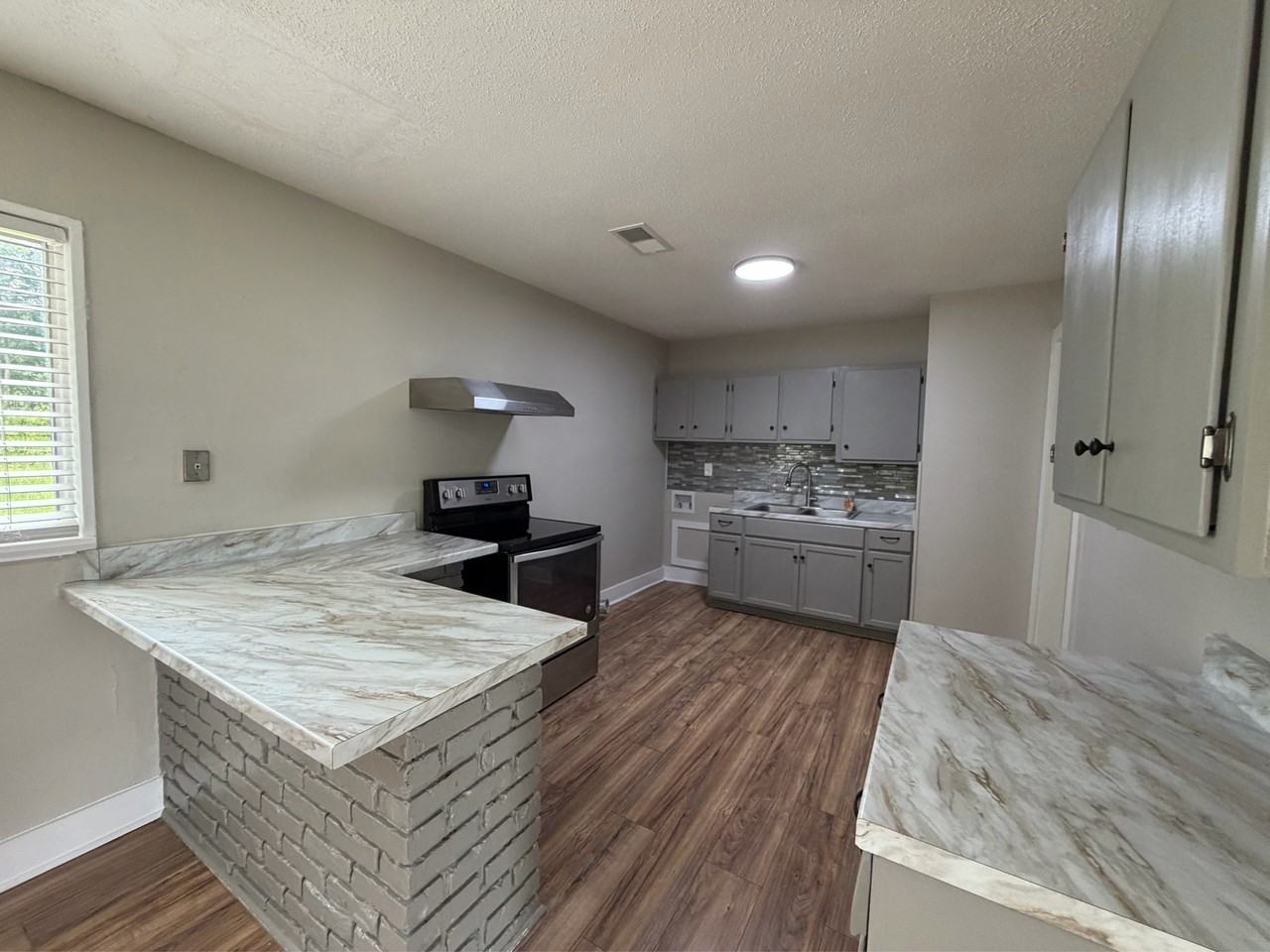 106 Whitney Ave Ne #1 - Photo 6 of 17
