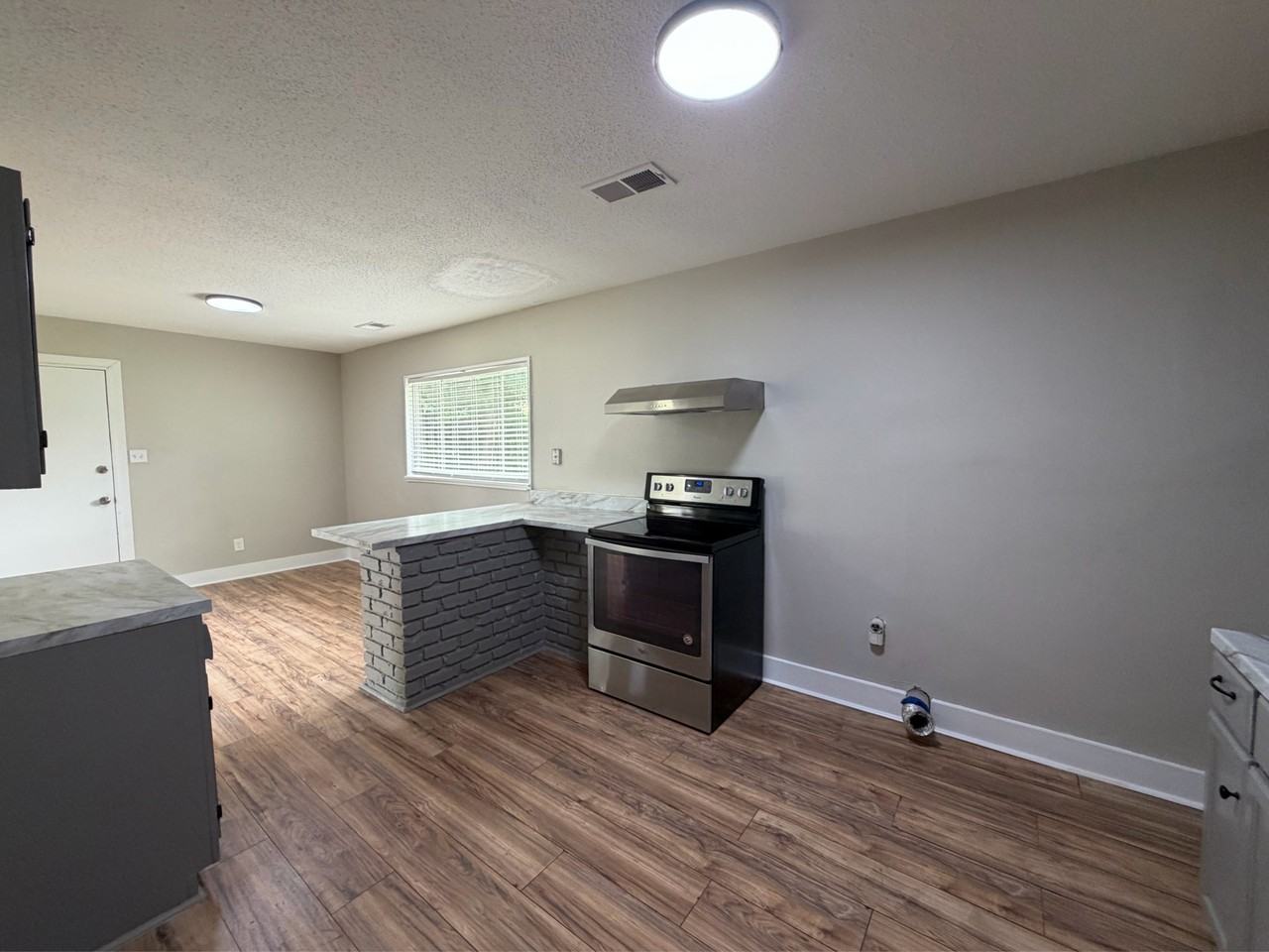 106 Whitney Ave Ne #1 - Photo 7 of 17