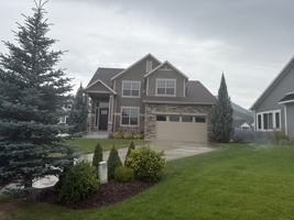 featured image of 431 Fairway Dr #1