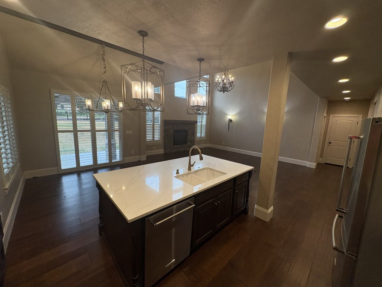 431 Fairway Dr #1 - Photo 2 of 34