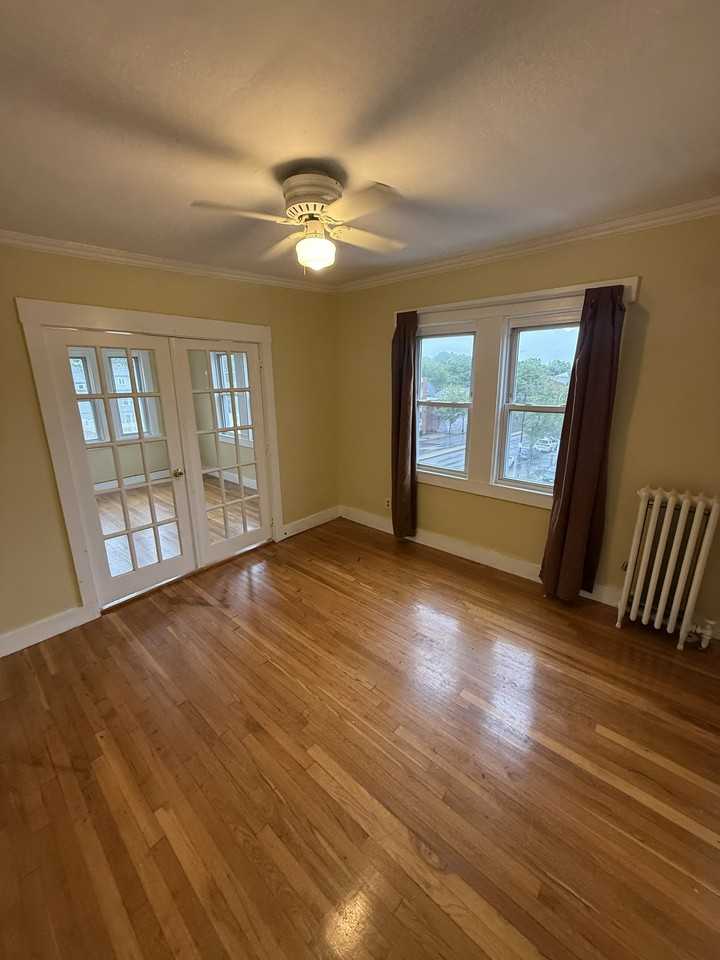 265 Hyde Park Ave Apt 3l #3L - Photo 3 of 9