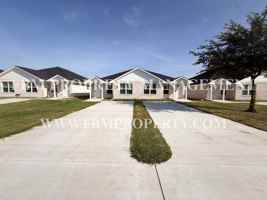 featured image of 112 E Camden St #112