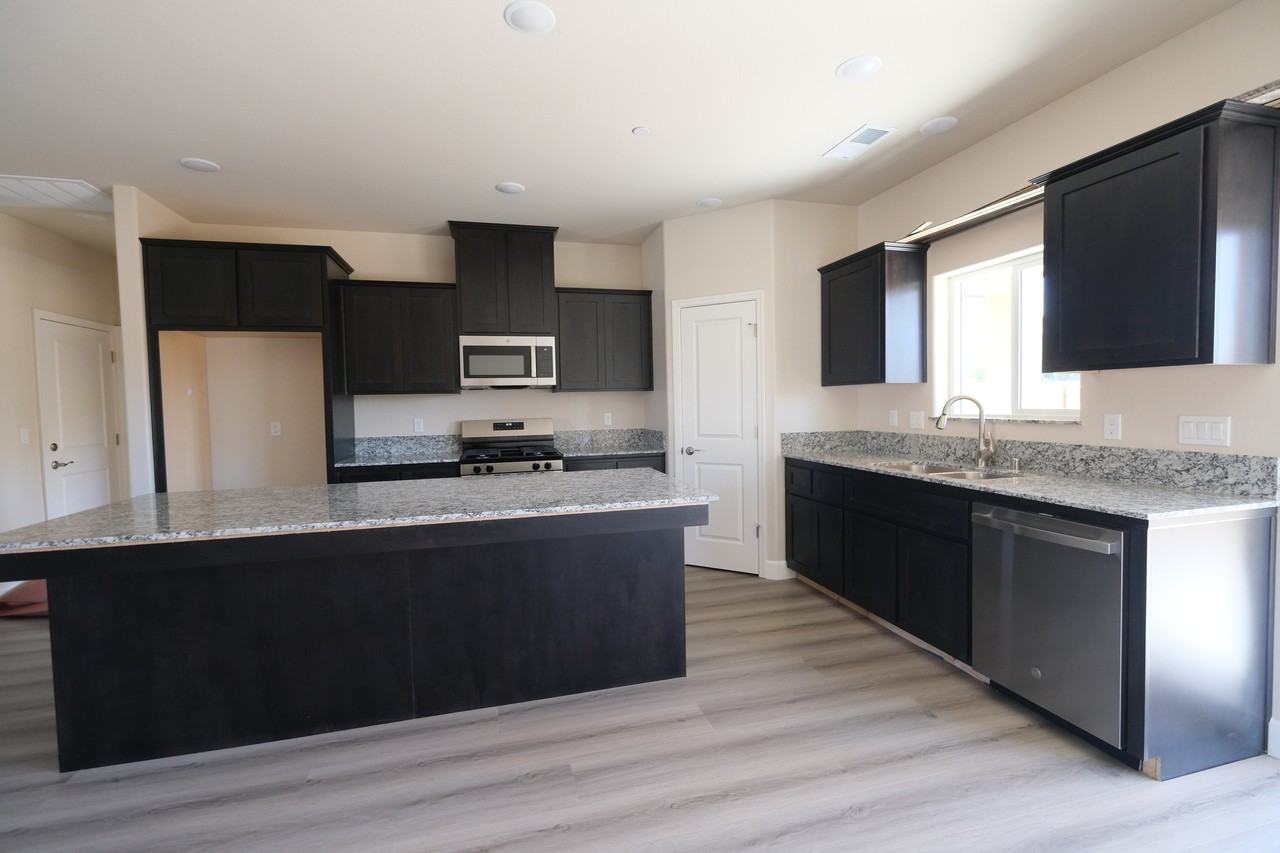 804 N Palm St #1 - Photo 2 of 17