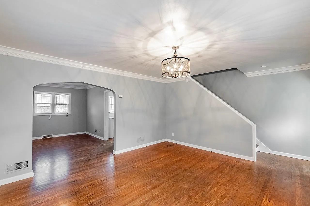 2511 N 52nd St #1 - Photo 6 of 25