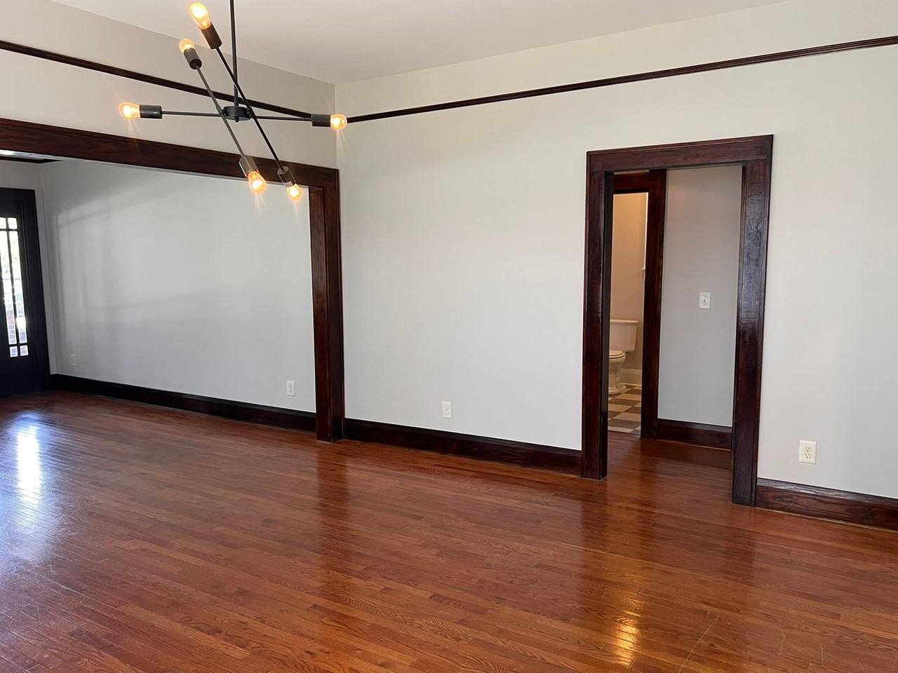 2404 N Morgan St - Photo 7 of 28