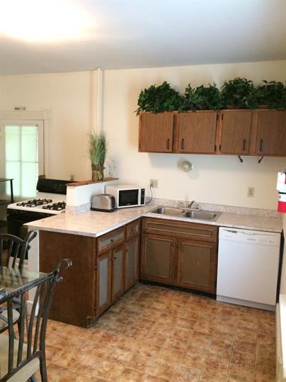 207 Williams St #1 - Photo 3 of 12