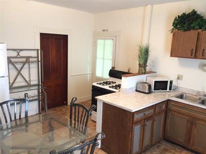207 Williams St #1 - Photo 4 of 12