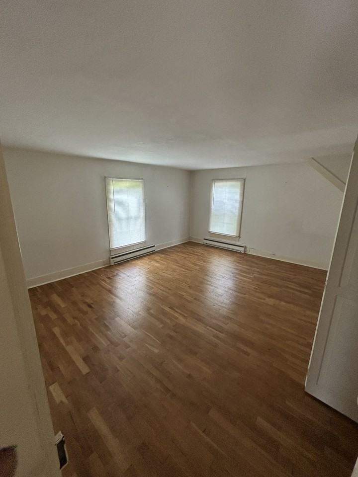 8839 Langmaid Rd #1 - Photo 7 of 27