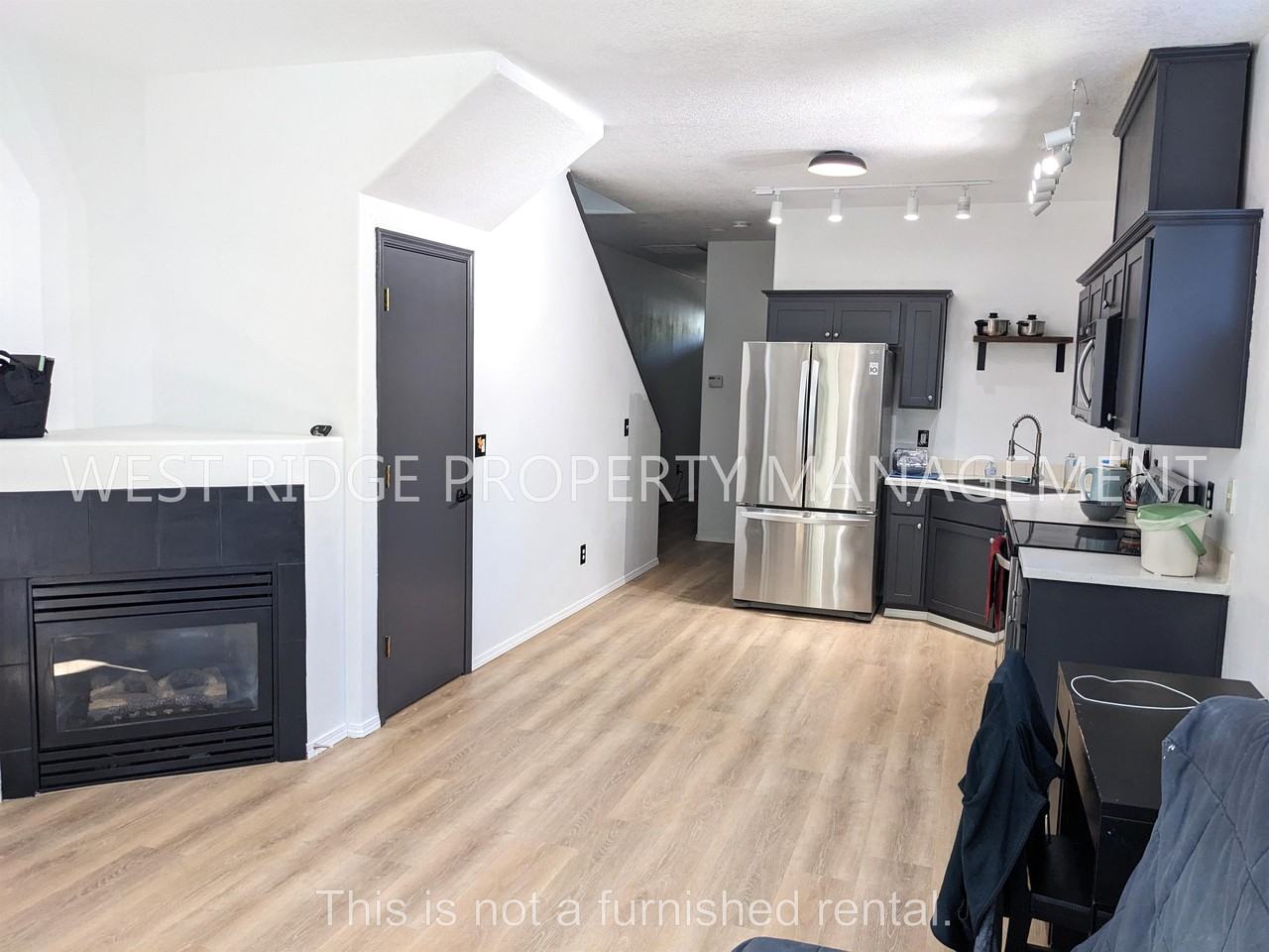 6824 N Astor St #1 - Photo 7 of 18