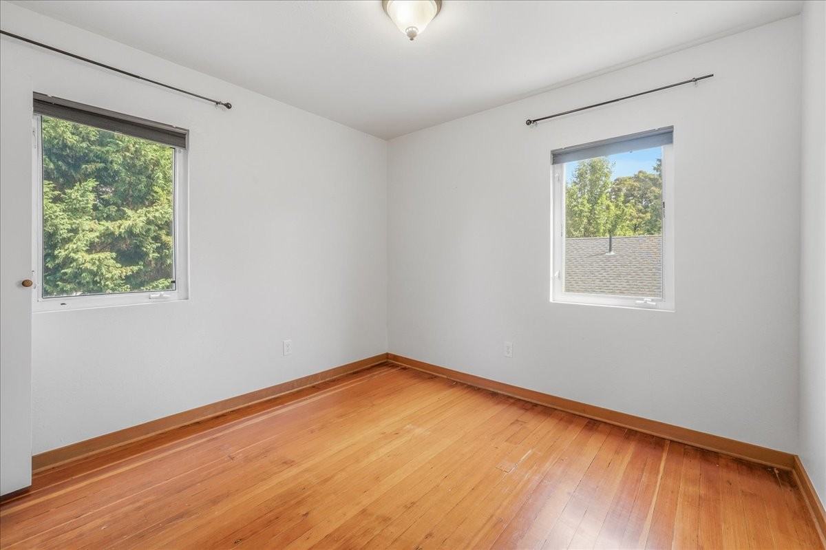 5922 N Albina Ave #5 - Photo 6 of 12