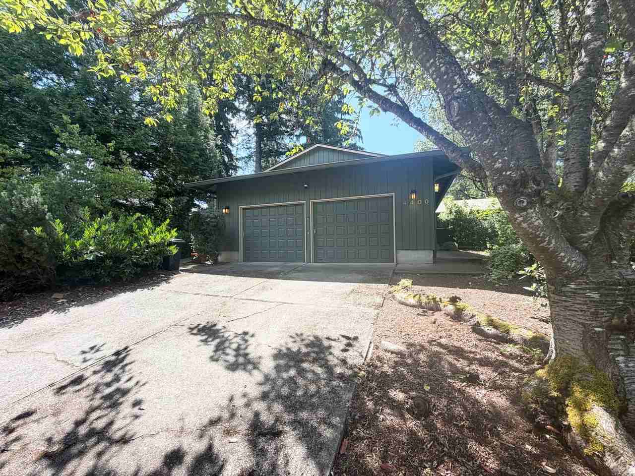 4400 Chapman Way - Photo 2 of 46