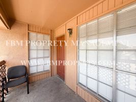 featured image of 800 N Clay St #A
