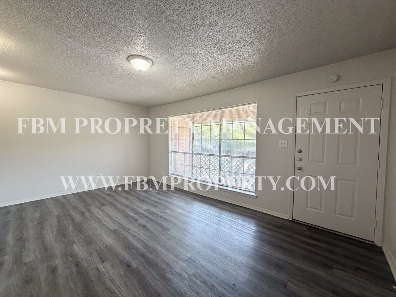 800 N Clay St #A - Photo 4 of 15