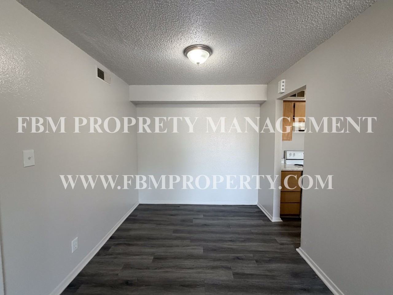 800 N Clay St #A - Photo 7 of 15