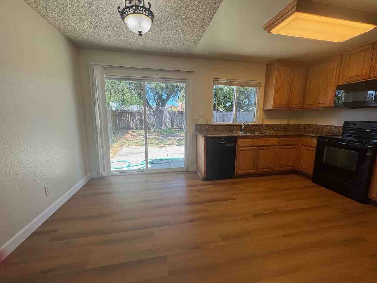 9457 Bravo Way - Photo 7 of 16