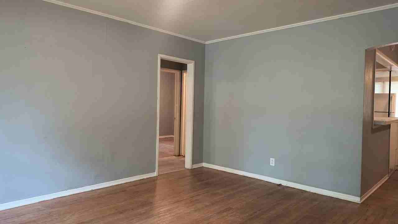 1806 W 29th Ave #1 - Photo 2 of 10