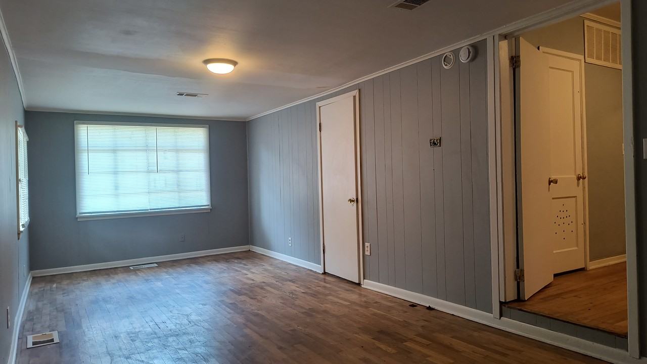 1806 W 29th Ave #1 - Photo 7 of 10