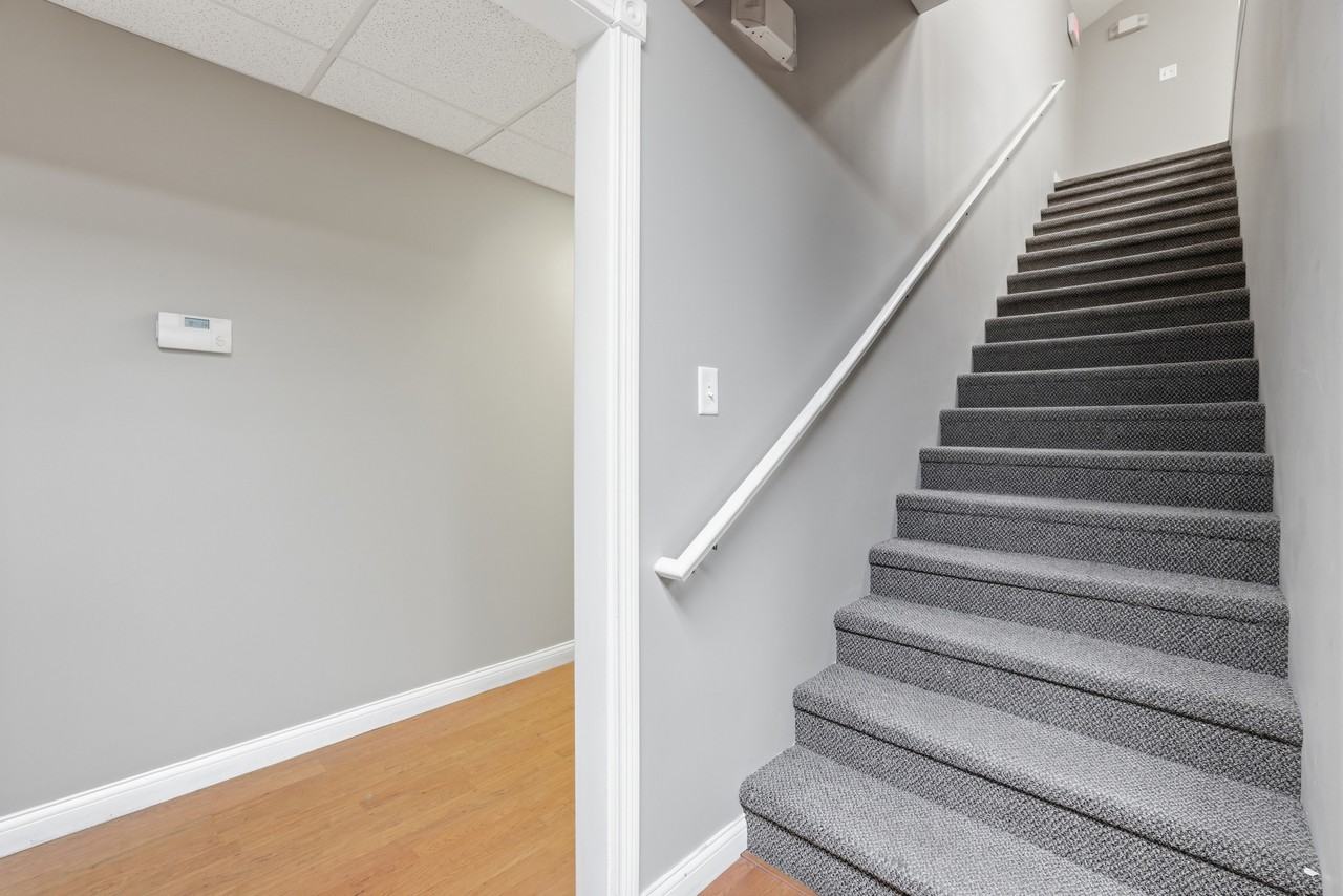 1285 South Jackson Street - CSUITE C #C - Photo 2 of 12