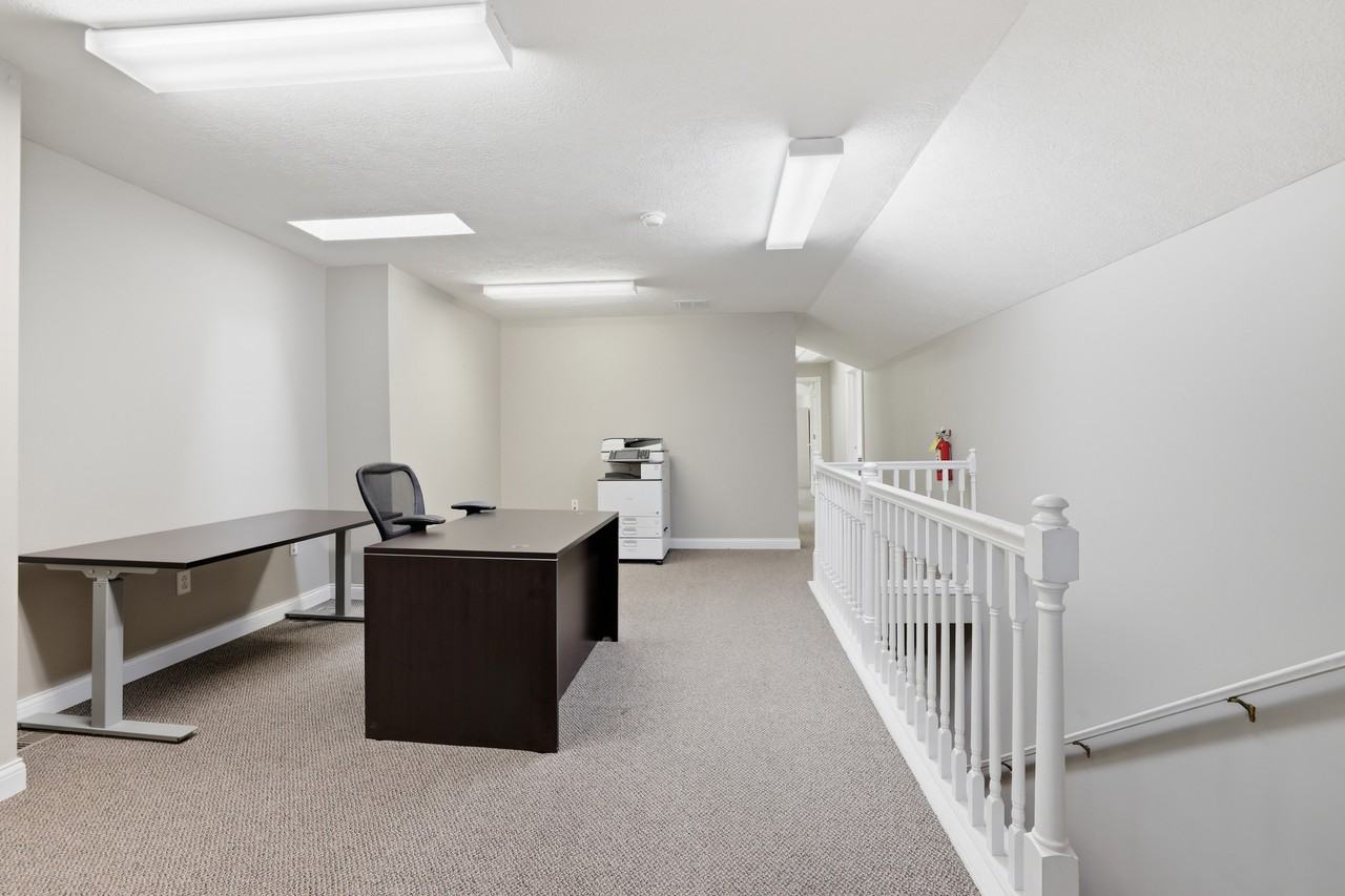 1285 South Jackson Street - CSUITE C #C - Photo 3 of 12