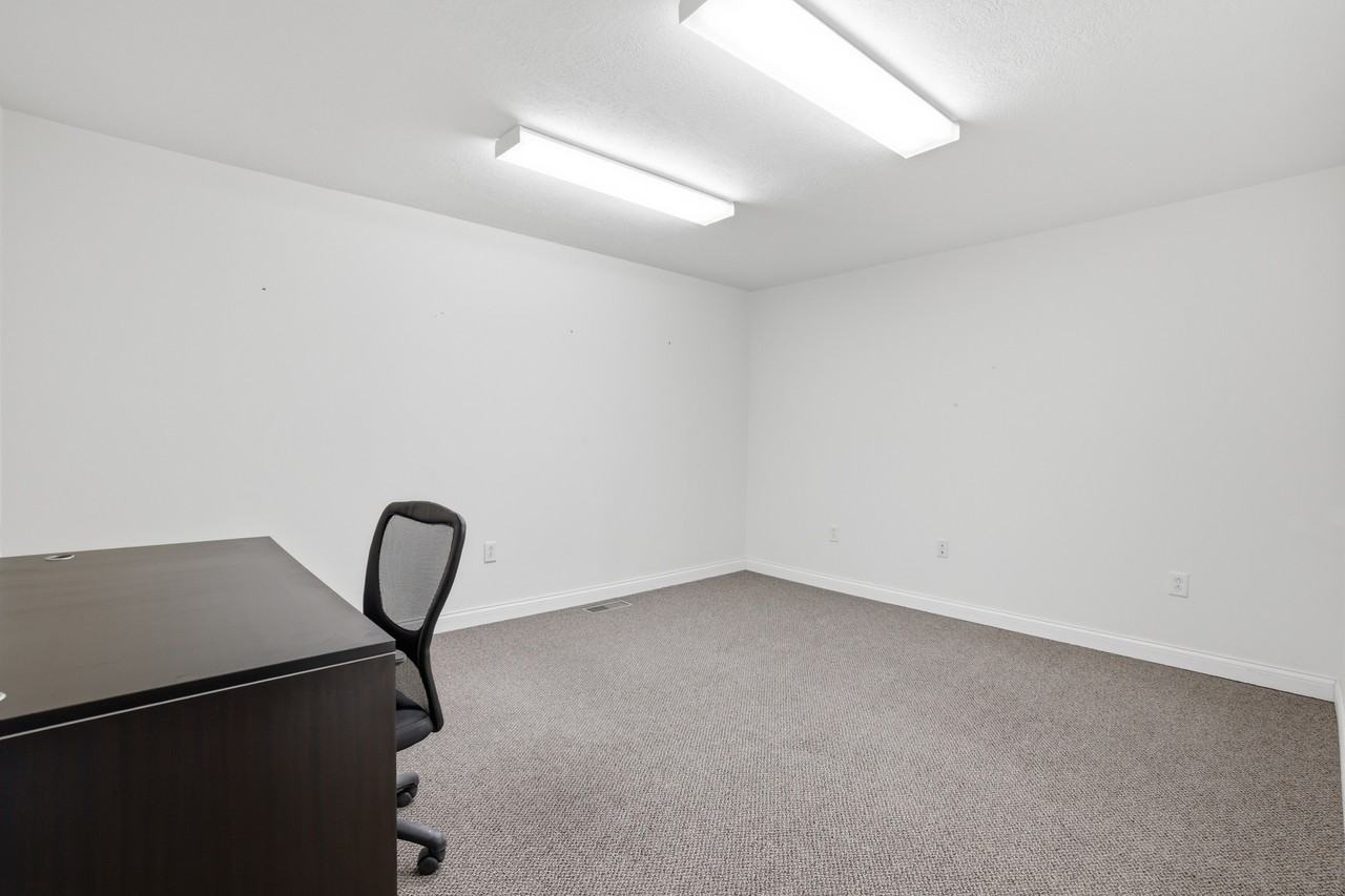 1285 South Jackson Street - CSUITE C #C - Photo 5 of 12