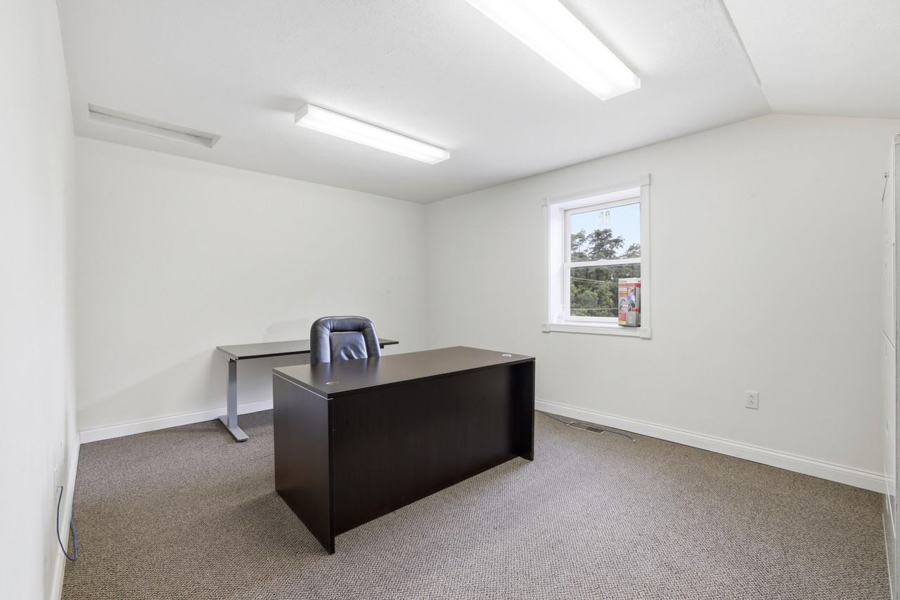 1285 South Jackson Street - CSUITE C #C - Photo 6 of 12