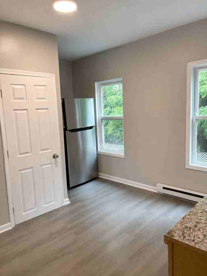 19 Amity Ct #13F - Photo 6 of 10