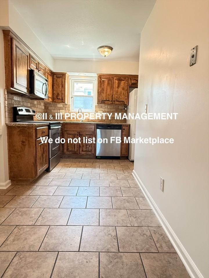 8660 West 109th St. Overland Park #1 - Photo 6 of 20