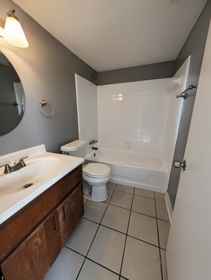 205 Lovelace Dr #1 - Photo 2 of 4