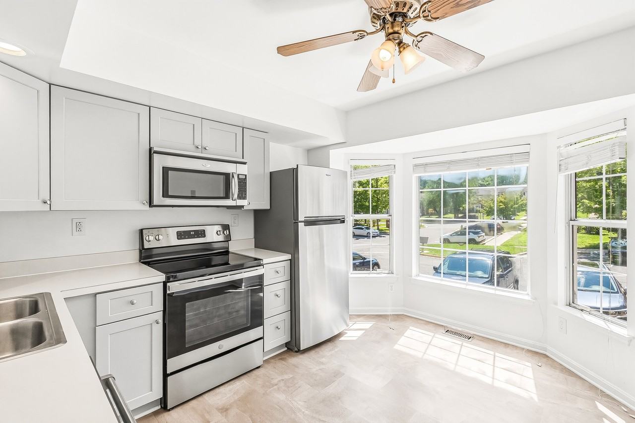 13108 Grandview Ct #1 - Photo 2 of 23