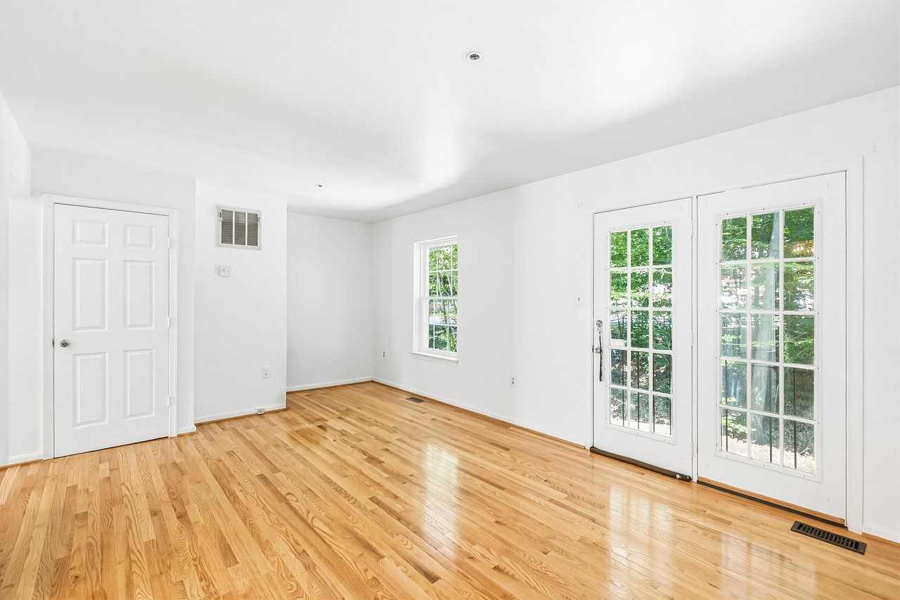 13108 Grandview Ct #1 - Photo 6 of 23