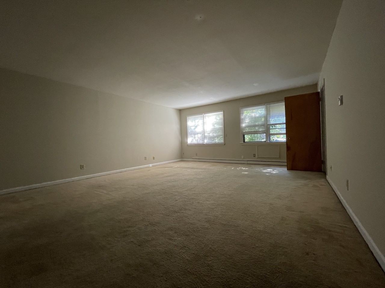 574 Prospect St #B03 - Photo 3 of 9