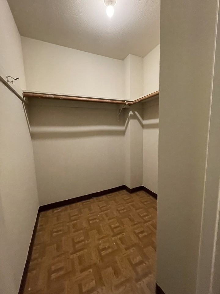 574 Prospect St #B03 - Photo 5 of 9