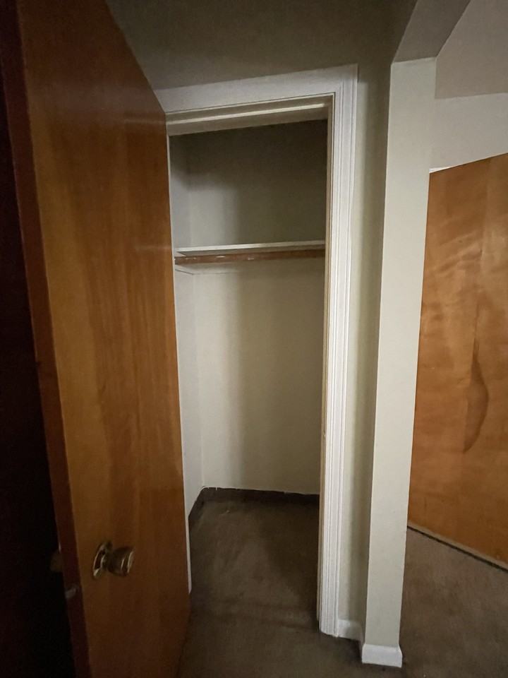 574 Prospect St #B03 - Photo 6 of 9
