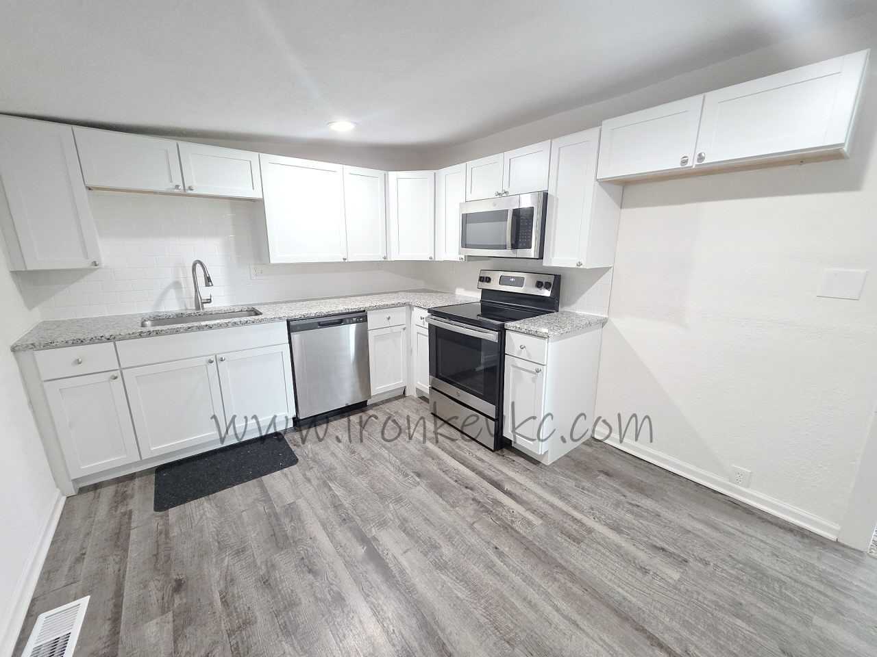 2602 Essex St #1 - Photo 7 of 24