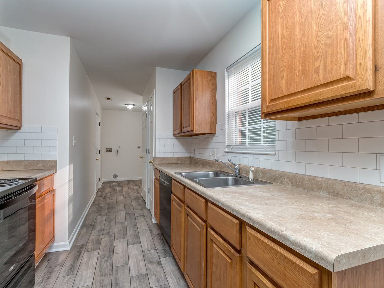 1277 S Hayne St #1 - Photo 5 of 11