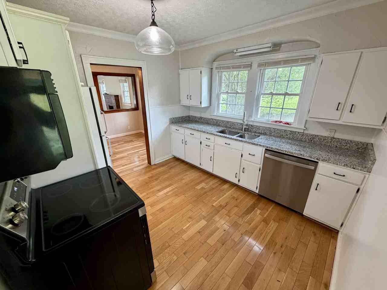 219 Bourne Ave #1 - Photo 4 of 10