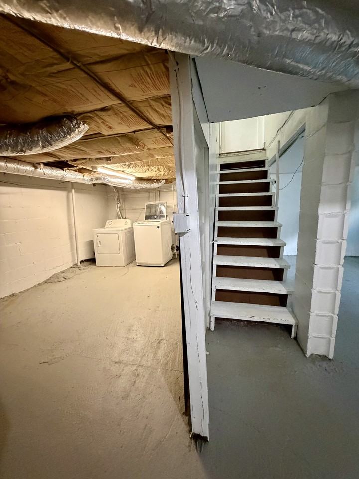 219 Bourne Ave #1 - Photo 5 of 10