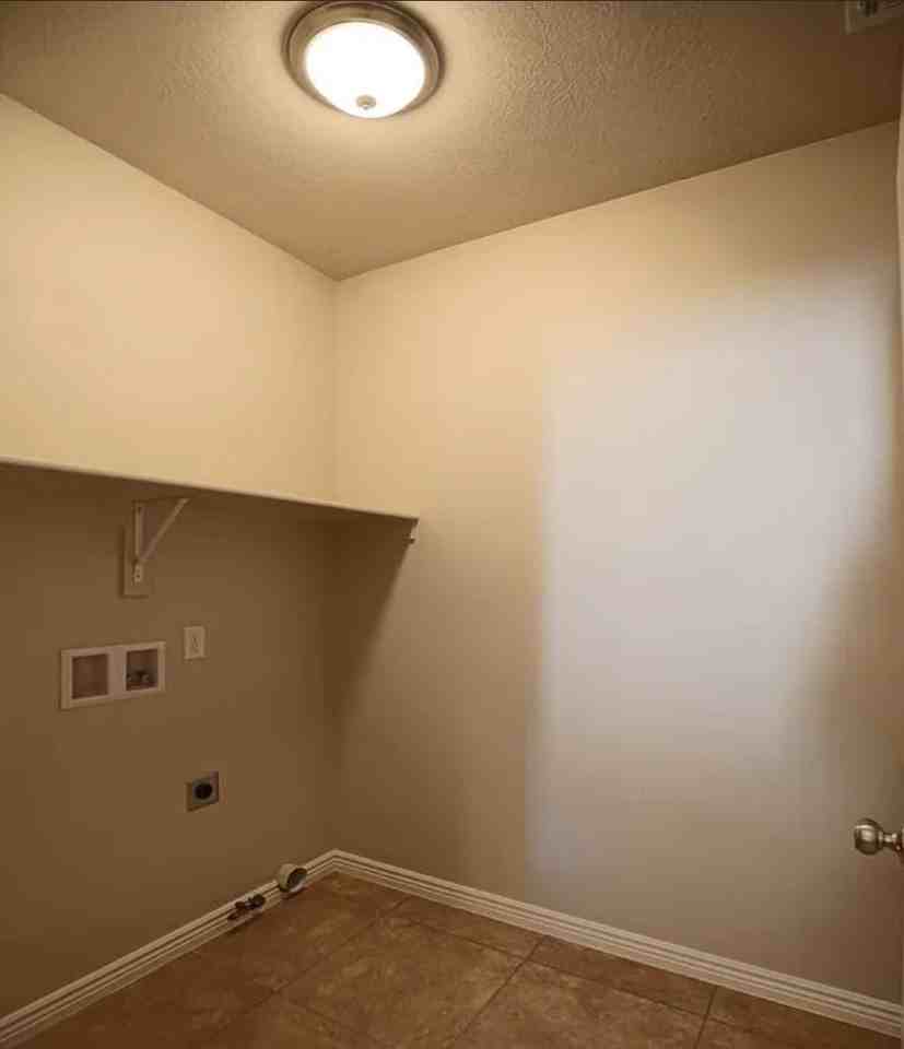1456 Clinton Way #1 - Photo 3 of 12