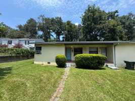 featured image of 1322 Hancock St