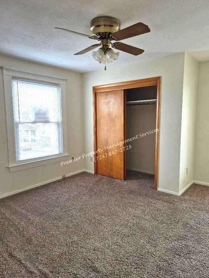 399 New York Ave #2 - Photo 3 of 8
