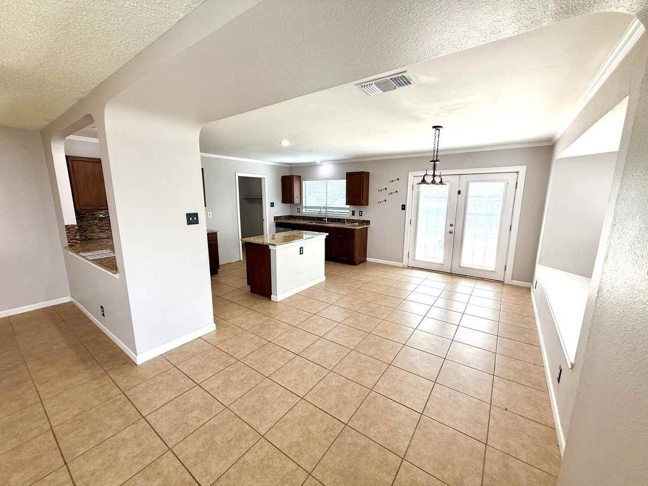1530 Richland Hills Dr - Photo 5 of 29