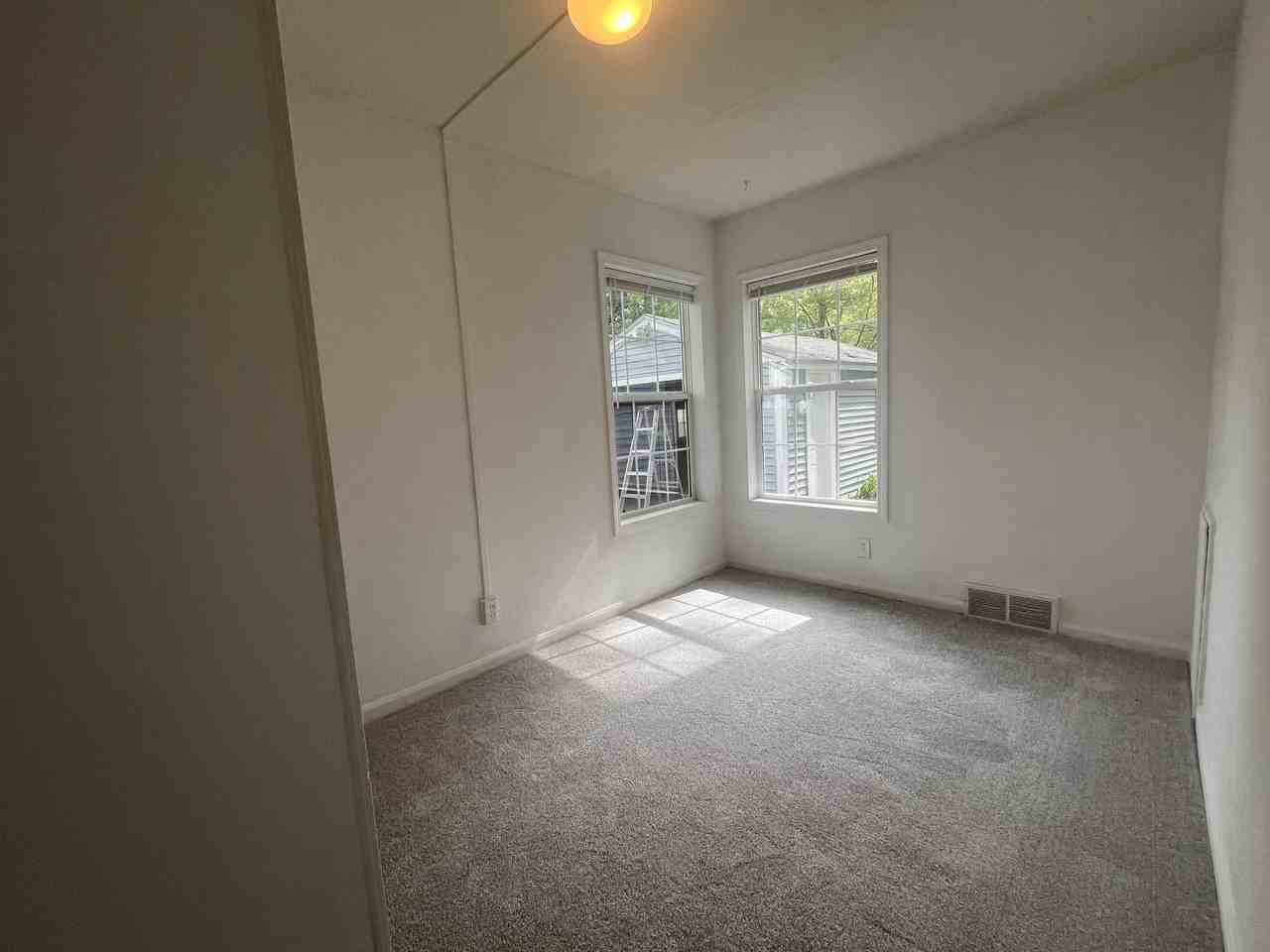 3403 Lowden St #1 - Photo 5 of 10