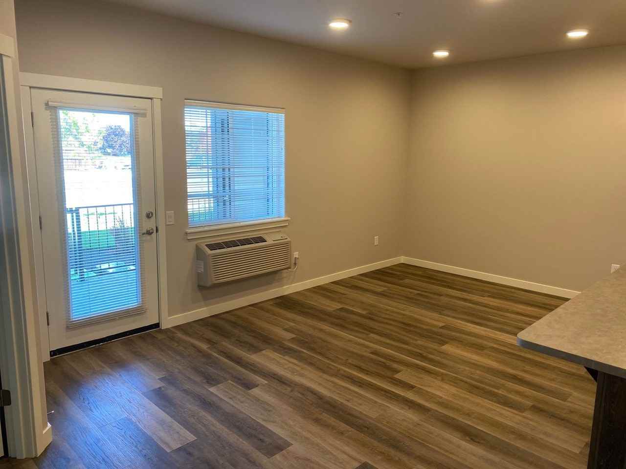 1140 Sw 27th St #203 - Photo 4 of 7