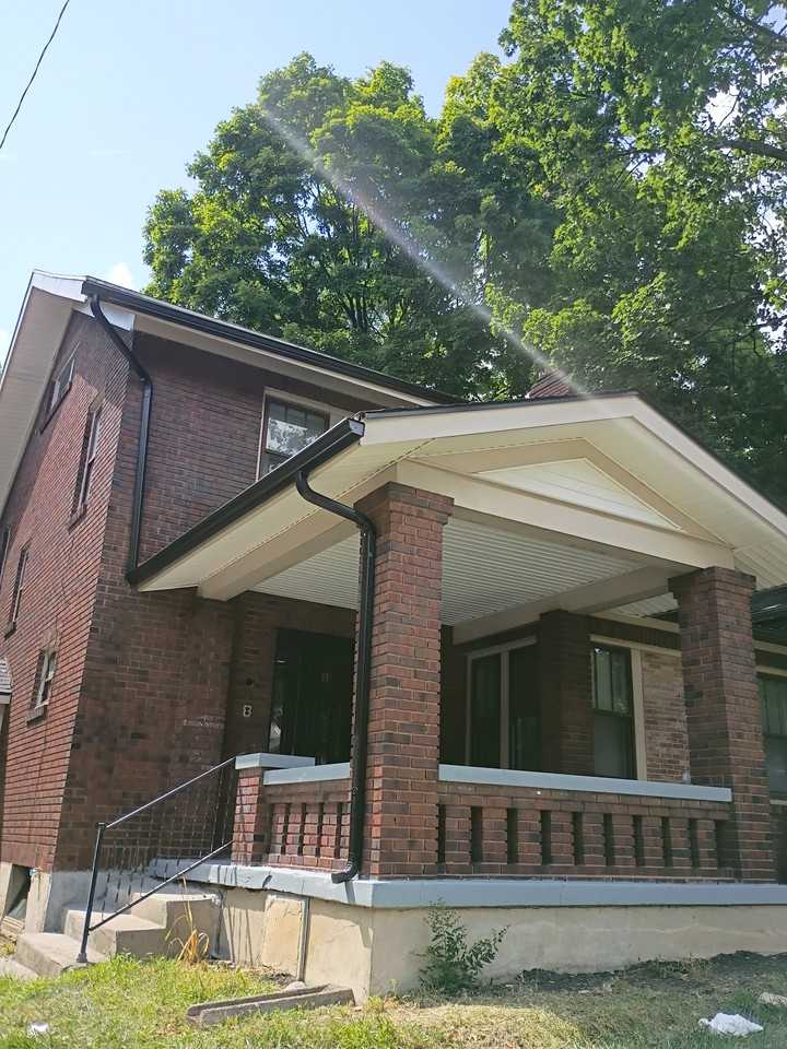 35 Woodcrest Ave #1 - Photo 2 of 17