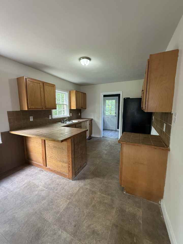 1212 Mims St Sw #1 - Photo 3 of 9