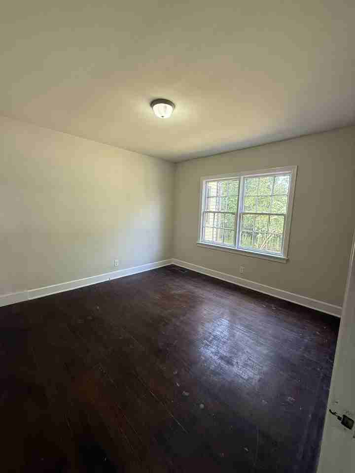 1212 Mims St Sw #1 - Photo 5 of 9