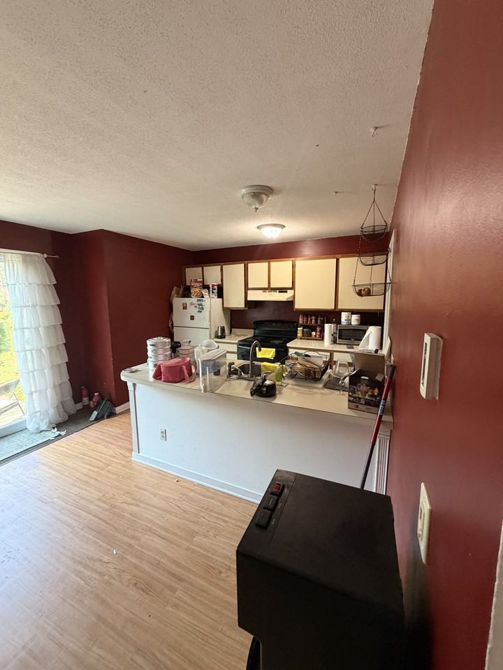 3 Salem Pl #1 - Photo 6 of 11