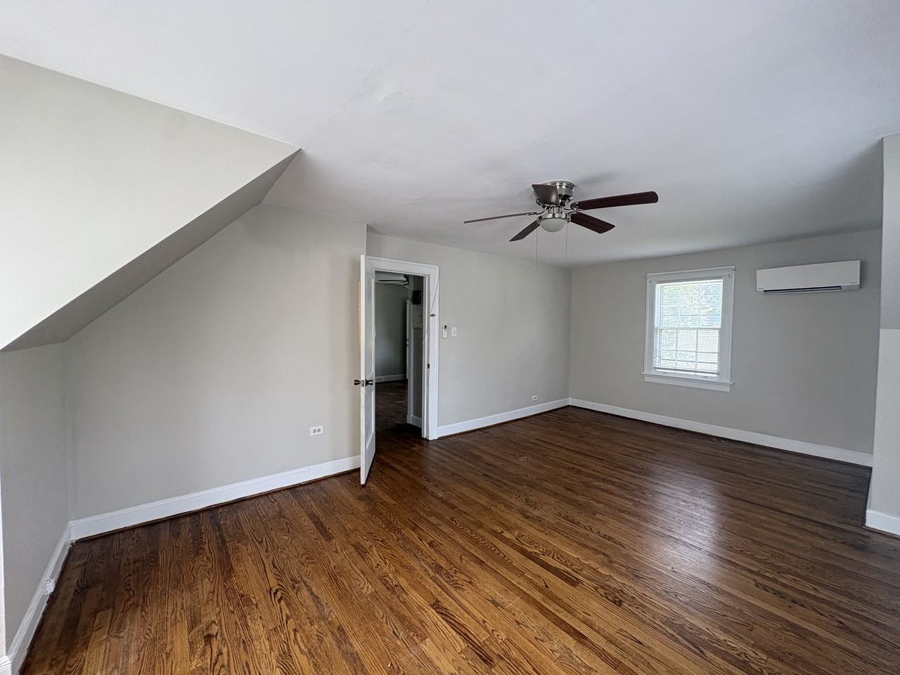 142 Grove Ave #1 - Photo 6 of 14