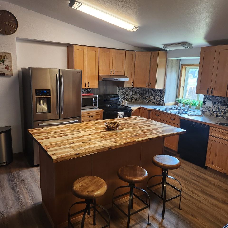 600 Mayfair Dr #1 - Photo 2 of 23