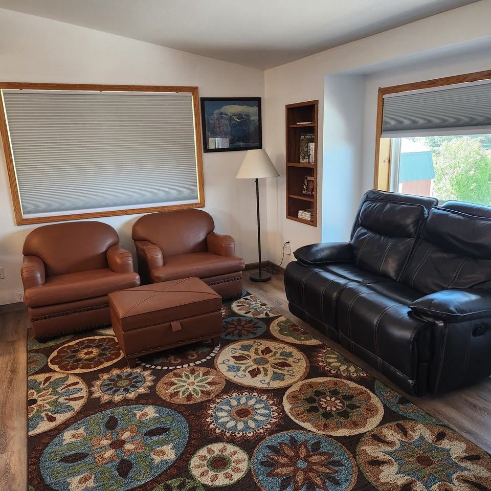 600 Mayfair Dr #1 - Photo 3 of 23